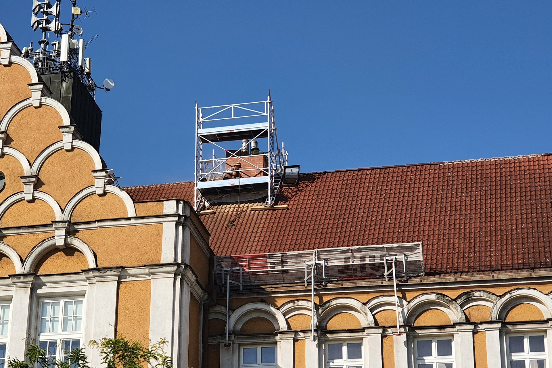 Opravy a zdění komínů